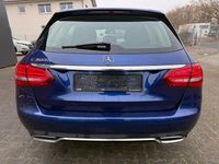 Gebraucht Mercedes C300e 204 PS (150 kW) 2016 Blau Kombi