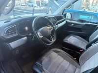 Second-hand VW Multivan 204 CP (150 kW) 2022 Albastru Monovolum