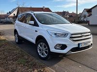 Gebraucht Ford Kuga Titanium 179 PS (131 kW) 2017 Weiß SUV