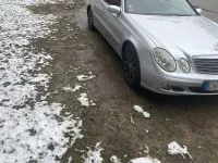 Gebraucht Mercedes E220 150 PS (110 kW) 2003 Weiß Kombi
