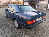 Gebraucht Mercedes 190 109 PS (80 kW) 1993 Blau Limousine