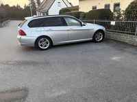 Gebraucht BMW 318 143 PS (105 kW) 2010 Grau Kombi