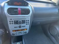 Gebraucht Opel Corsa 80 PS (58 kW) 2006 Silber Limousine