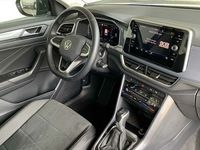 Gebraucht VW T-Roc Style 150 PS (110 kW) 2022 Blau / ravennablau zweifarbig / metallic SUV
