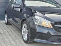 Gebraucht Mercedes A180 122 PS (89 kW) 2016 Schwarz Limousine