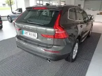 Gebraucht Volvo XC60 Momentum 197 PS (144 kW) 2021 Pine grey / metallic (metallic) SUV