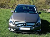 Gebraucht Mercedes B200 156 PS (114 kW) 2012 Grau Van / Kleinbus