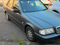 Gebraucht Mercedes C180 122 PS (89 kW) 1997 Grau Limousine