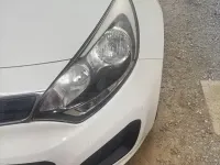 Gebraucht Kia Rio 86 PS (63 kW) 2013 Weiß Limousine