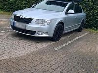 Gebraucht Skoda Superb 160 PS (117 kW) 2009 Silber Limousine