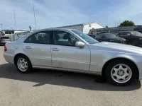 Gebraucht Mercedes E200 163 PS (119 kW) 2006 Iridiumsilber Limousine