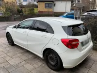 Gebraucht Mercedes A180 122 PS (89 kW) 2013 Weiß Kleinwagen