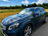 Gebraucht Mercedes GLA220 Urban 170 PS (125 kW) 2019 Blau SUV