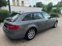 Gebraucht Audi A4 Sport 177 PS (130 kW) 2013 Grau Limousine
