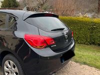 Gebraucht Opel Astra 140 PS (102 kW) 2012 Schwarz Kombi