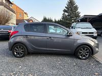 Gebraucht Hyundai i20 Classic 86 PS (63 kW) 2014 Grau Limousine