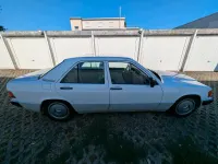 Gebraucht Mercedes 190 118 PS (86 kW) 1989 Weiß Limousine