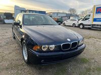 Gebraucht BMW 530 231 PS (169 kW) 2001 Blau Limousine