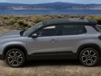Neu Jeep Avenger Altitude 110 PS (80 kW) 2026 Snow white SUV