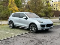 Second-hand Porsche Cayenne 262 CP (192 kW) 2015 Argintiu SUV