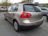 Gebraucht VW Golf IV 102 PS (75 kW) 2004 Wheatbeige metallic Limousine