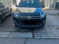 Gebraucht VW Tiguan 140 PS (102 kW) 2015 Schwarz SUV