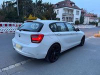 Gebraucht BMW 116 116 PS (85 kW) 2014 Weiß Kleinwagen