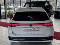 Gebraucht VW Passat 150 PS (110 kW) 2025 Weiß Kombi