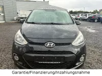 Gebraucht Hyundai i10 Passion 67 PS (49 kW) 2016 Schwarz Kleinwagen