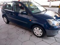 Gebraucht Ford Fiesta 85 PS (62 kW) 2006 Blau Kleinwagen