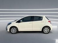 Gebraucht Toyota Yaris 69 PS (50 kW) 2012 Weiß Kleinwagen