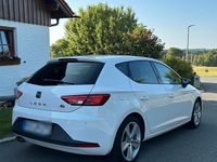 Usado Seat Leon FR 150 HP (110 kW) 2015 Branco Sedan