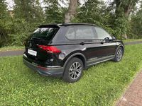 Gebraucht VW Tiguan Life 150 PS (110 kW) 2022 Deep black SUV