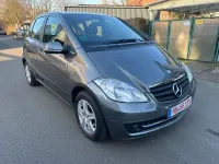 Używany Mercedes A180 116 KM (85 kW) 2010 Szary Hatchback
