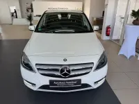 Gebraucht Mercedes B200 156 PS (114 kW) 2012 Weiß Kleinwagen