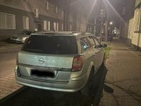 Gebraucht Opel Astra 143 PS (105 kW) 2010 Silber Kombi