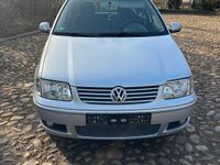 Gebraucht VW Polo 60 PS (44 kW) 2002 Silber Kleinwagen