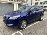 Gebraucht Ford Kuga Titanium 179 PS (131 kW) 2016 Blau SUV