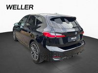 Gebraucht BMW 220 Active Tourer Performance 156 PS (114 kW) 2023 Schwarz Van / Kleinbus