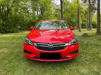 Gebraucht Opel Astra Edition 125 PS (91 kW) 2017 Rot Limousine