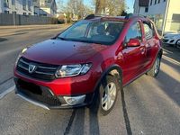 Gebraucht Dacia Sandero Stepway 90 PS (66 kW) 2015 Rot Limousine