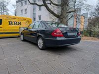 Second-hand Mercedes E320 224 CP (164 kW) 2003 Albastru Berlinǎ