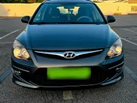 Gebraucht Hyundai i30 109 PS (80 kW) 2011 Grau Kombi