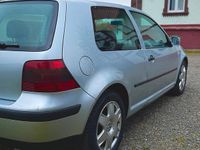 Gebraucht VW Golf IV 75 PS (55 kW) 2001 Silber Kleinwagen