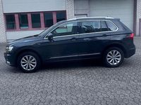 Gebraucht VW Tiguan Sound 190 PS (139 kW) 2017 Grau SUV