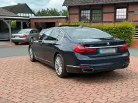 Gebraucht BMW 730 265 PS (194 kW) 2015 Blau Limousine