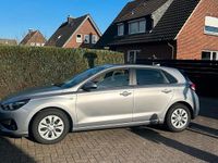 Gebraucht Hyundai i30 110 PS (80 kW) 2022 Grau Kleinwagen