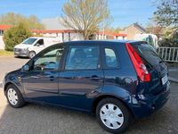 Gebraucht Ford Fiesta Ambiente 80 PS (58 kW) 2008 Blau Kleinwagen