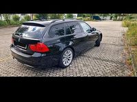 Gebraucht BMW 320 177 PS (130 kW) 2009 Schwarz Kombi