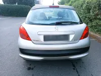 Gebraucht Peugeot 207 75 PS (55 kW) 2006 Silber Limousine